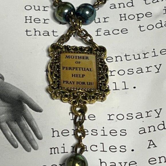 Rosary Beads Prayer Card The 15 Promises of Mary Our Lady of Perpetual Help - Picture 7 of 9